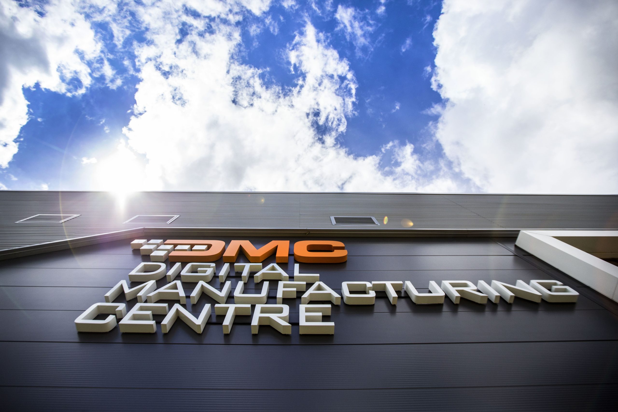DMC Launches GroundBreaking Facility UK Construction Online