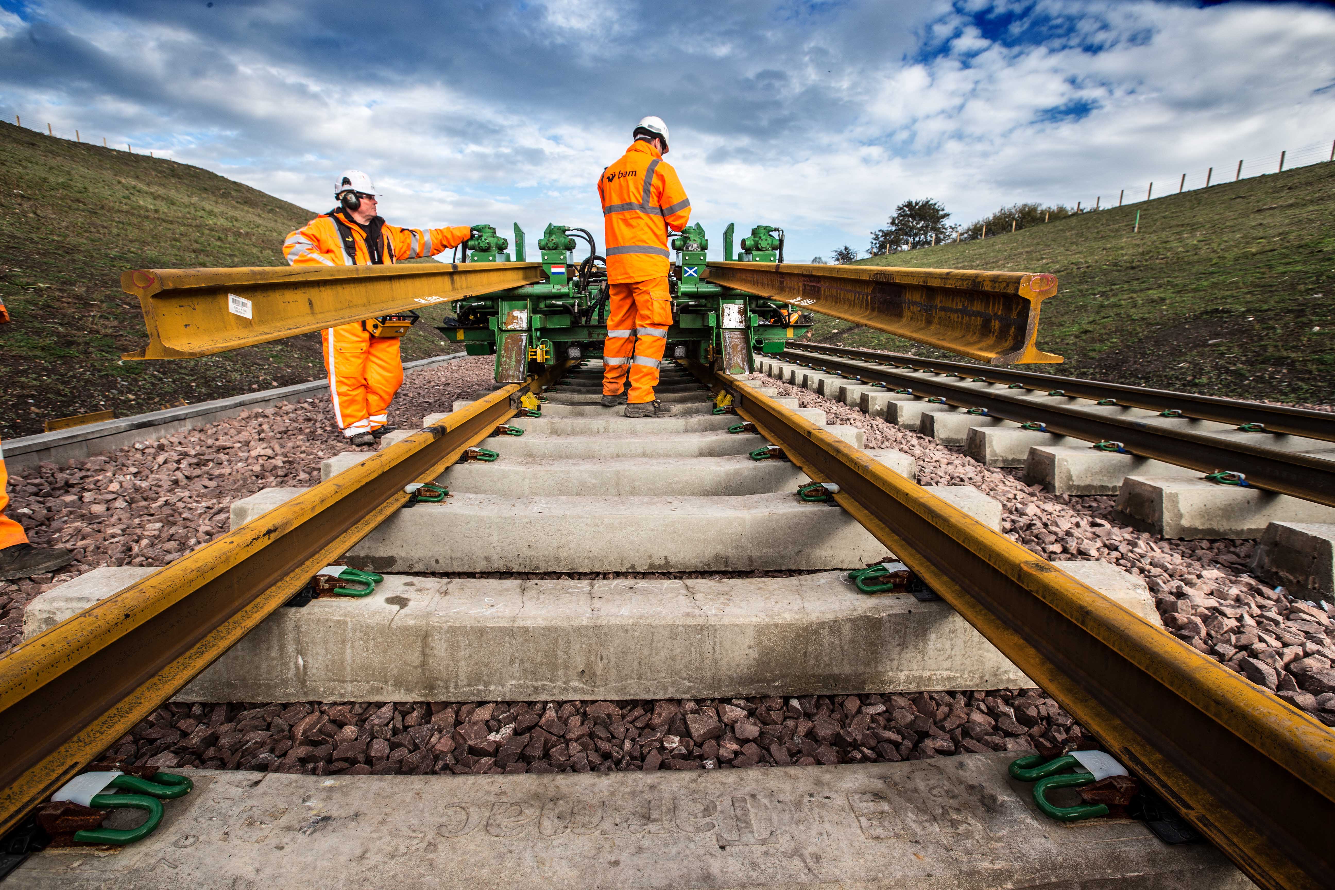 Применение железной дороги. Оптический рельс. Сортировка рельс. Railway Construction. Строитель железная дорога Сток.