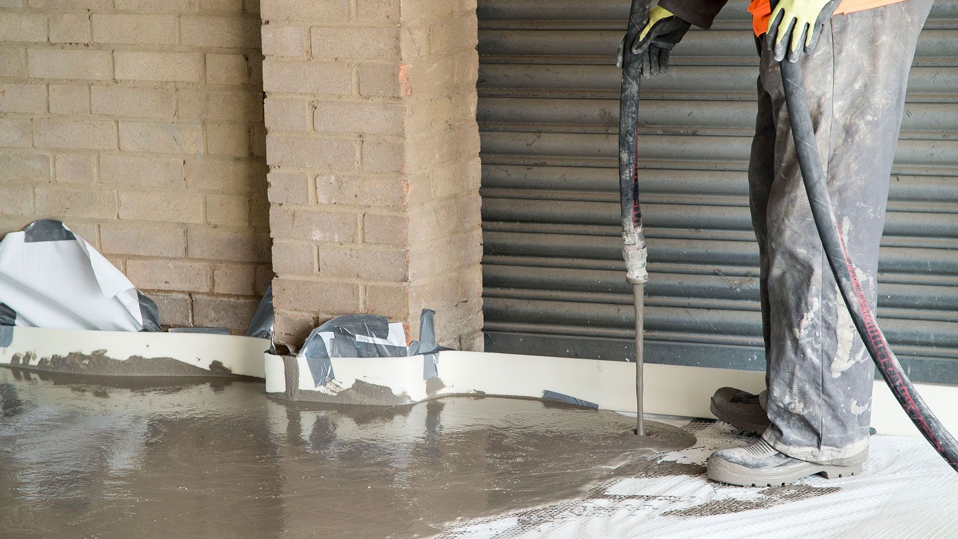 Garage flooring: how to install and repair - UK Construction Online
