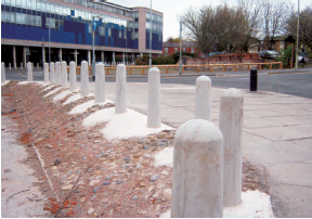 Naylor-bollards