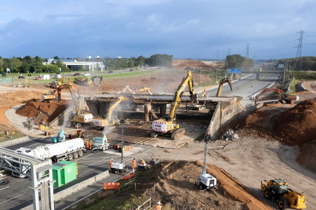 How HS2 removed a 4,000 tonne, two-span bridge